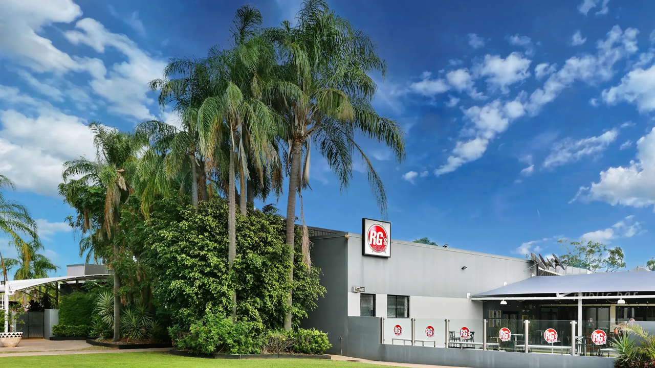 AI Model Retouching for Fashion